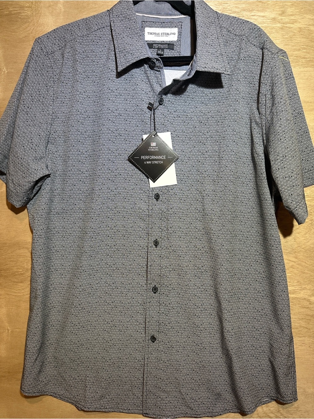Thomas Sterling Black and White Short-Sleeve Performance Button-Down Shirt